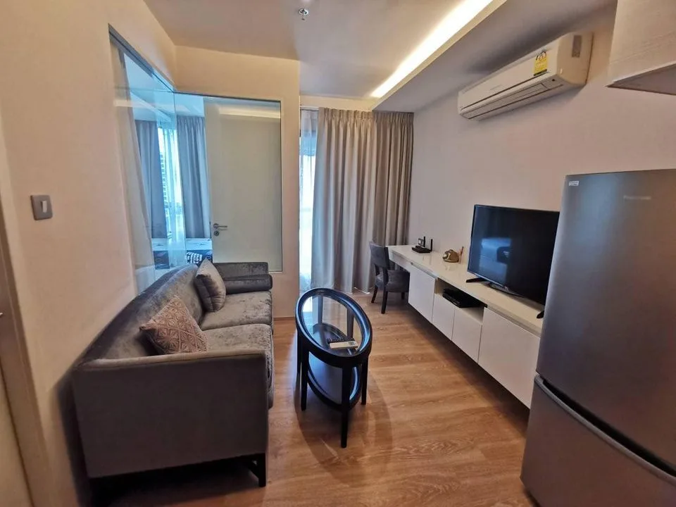 H Sukhumvit 43 — photo 1