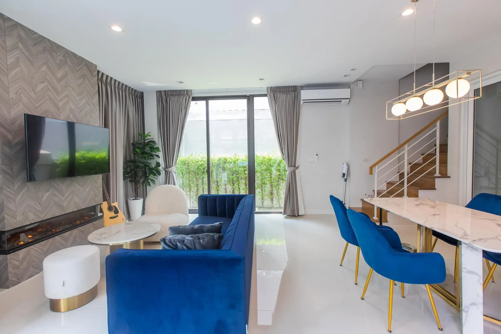 Baan Klang Muang Classe Ekkamai-ramintra — photo 3