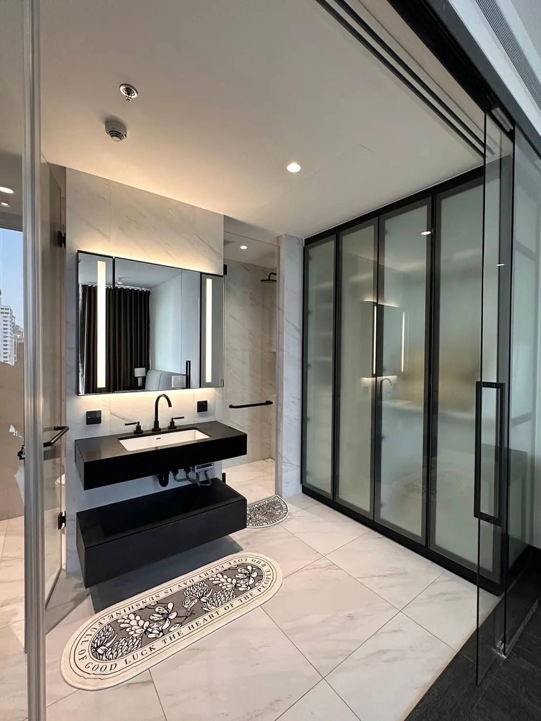 Tait Sathorn 12 — photo 11
