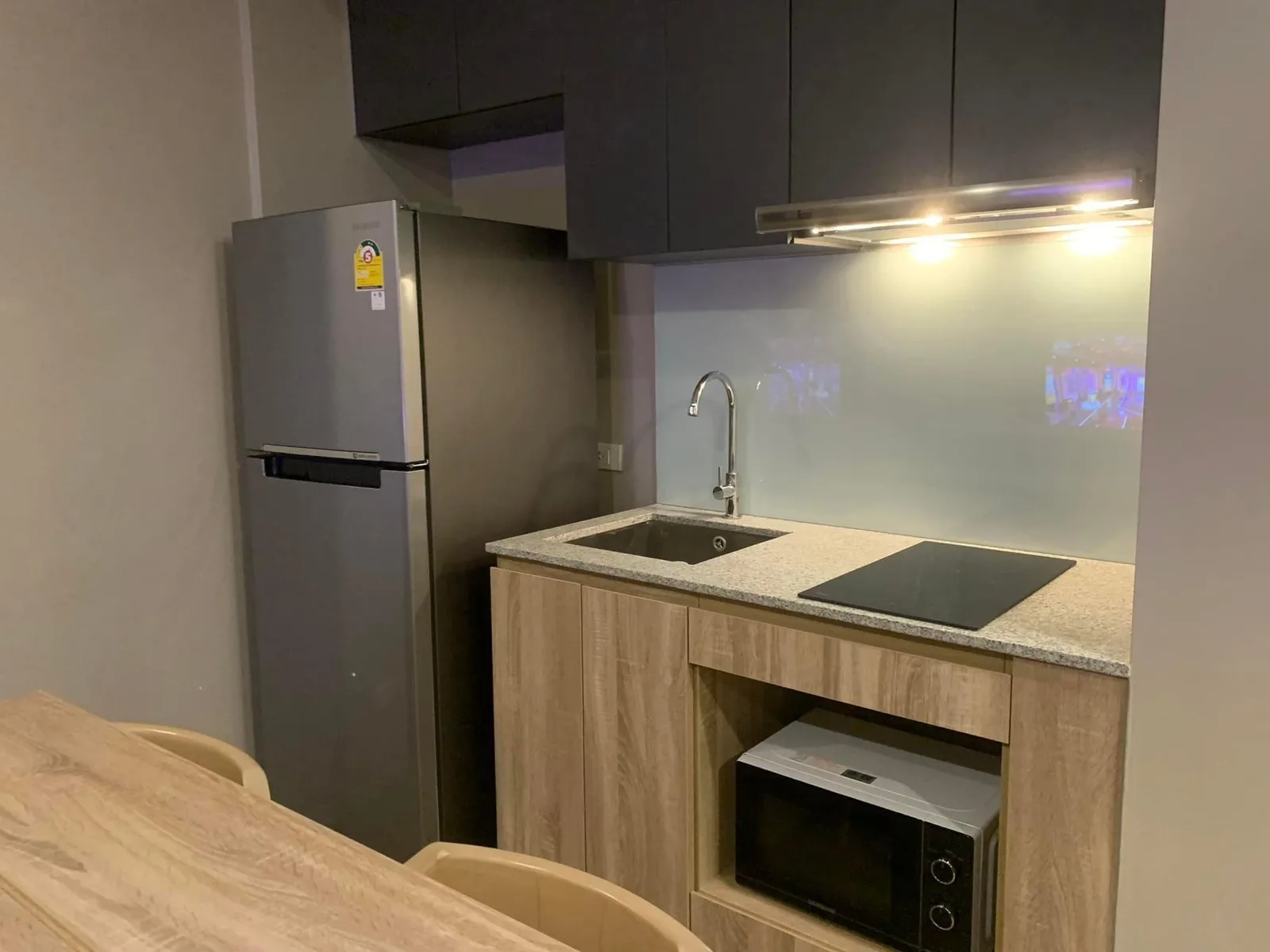 Blossom Condo @ Sathorn - Charoenrat — photo 5