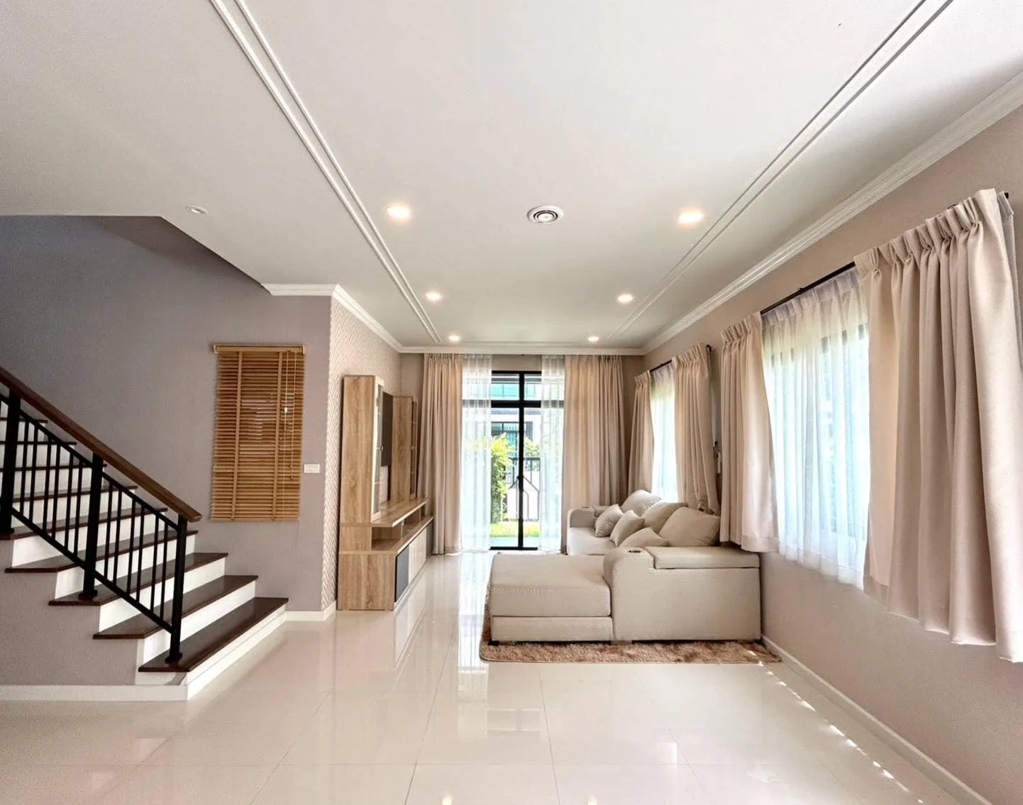 Grand Britania Wongwaen Ramindra — photo 2