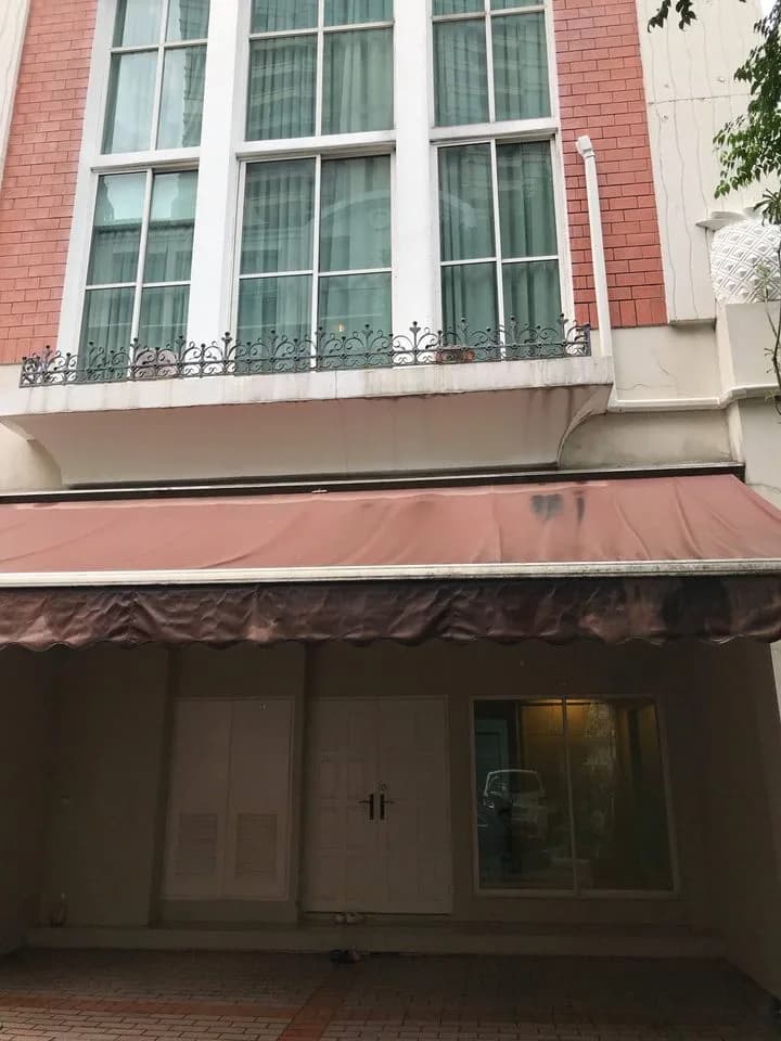 Baan Klang Krung Thonglor — photo 14