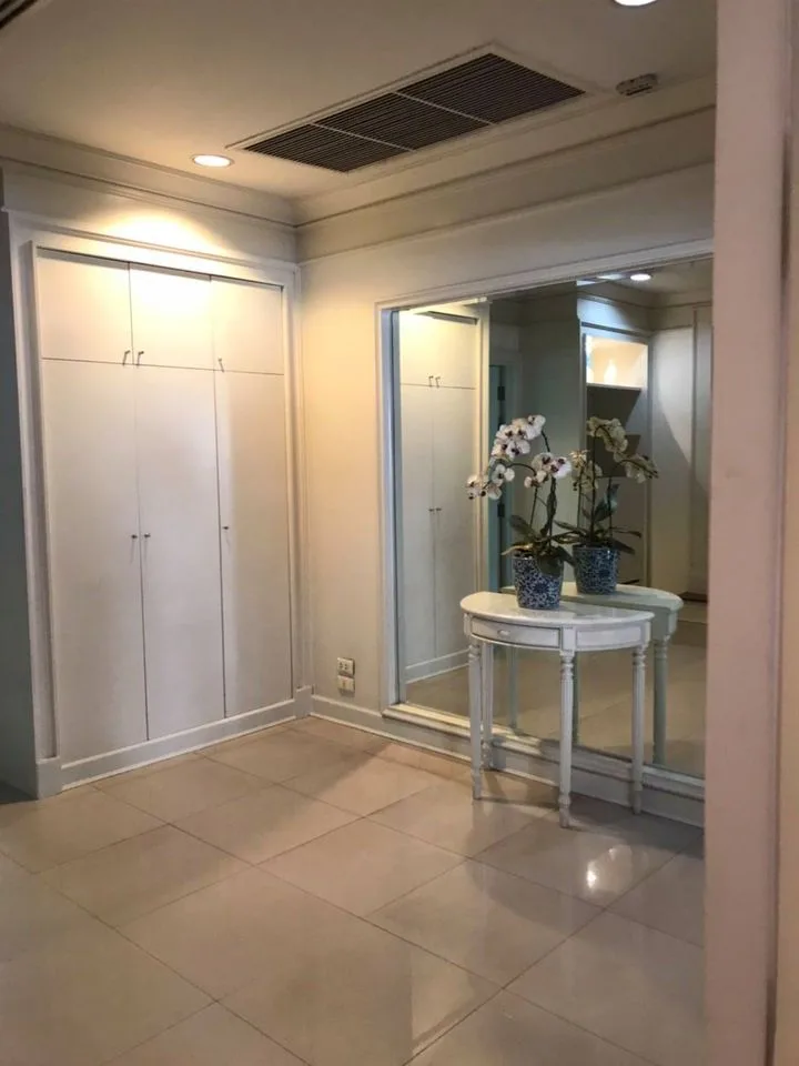 Baan Klang Krung Thonglor — photo 10