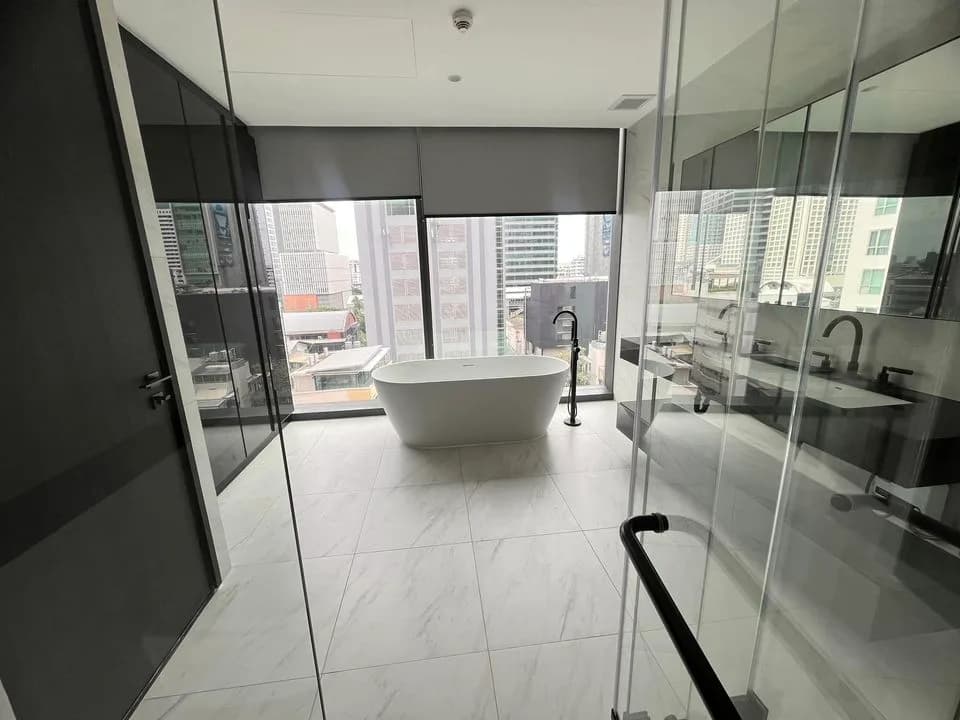 Tait Sathorn 12 — photo 12