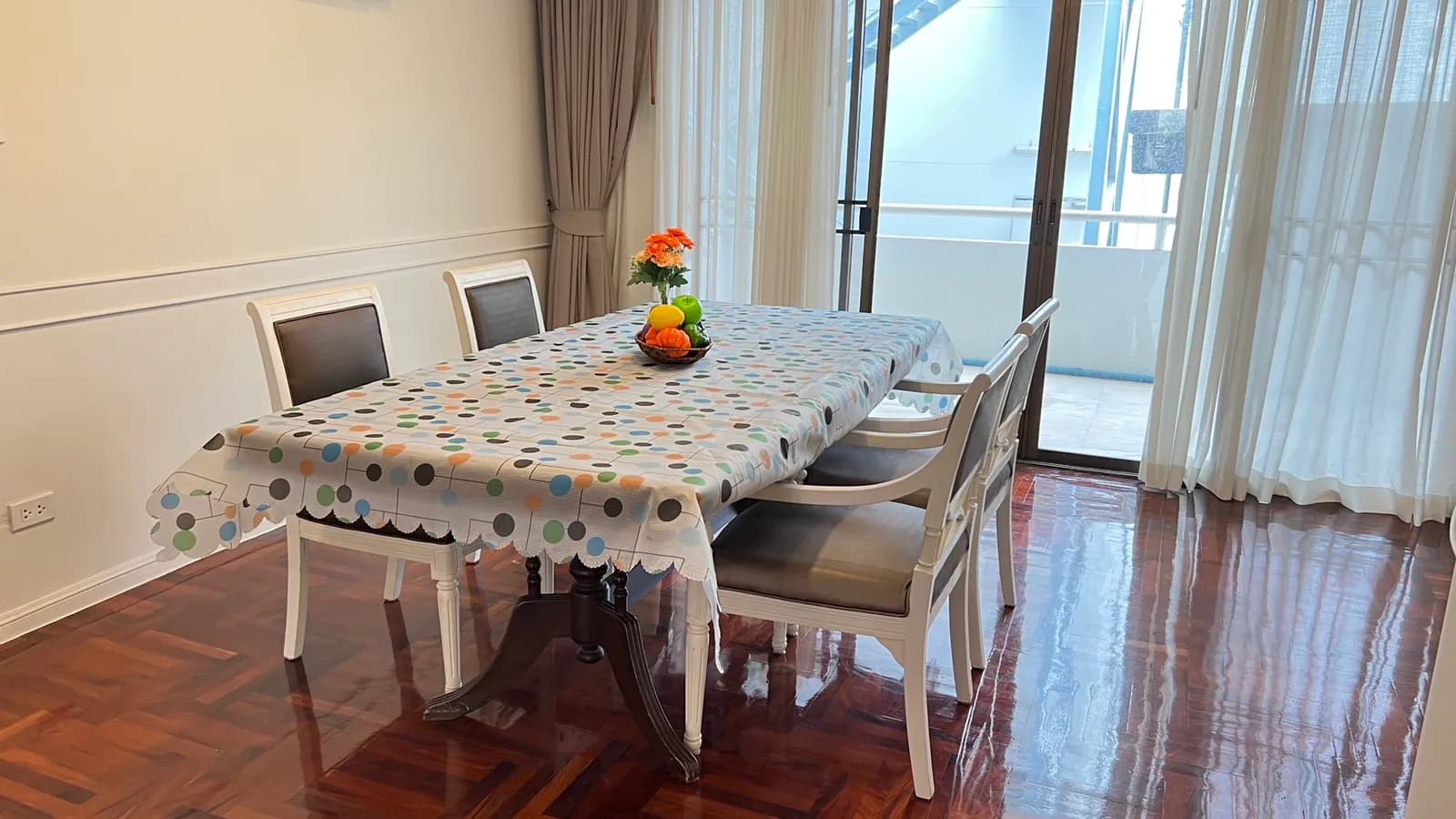 M Tower Apartment — photo 4