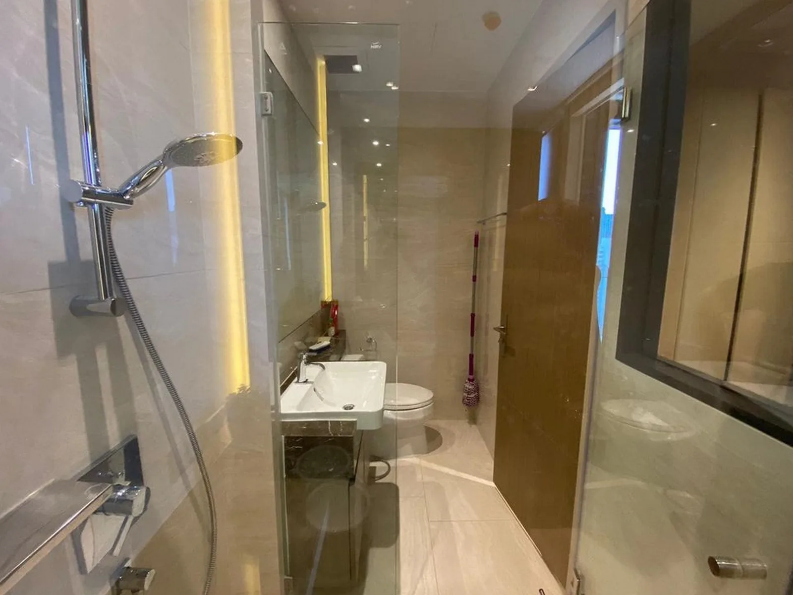 Ashton Silom — photo 14