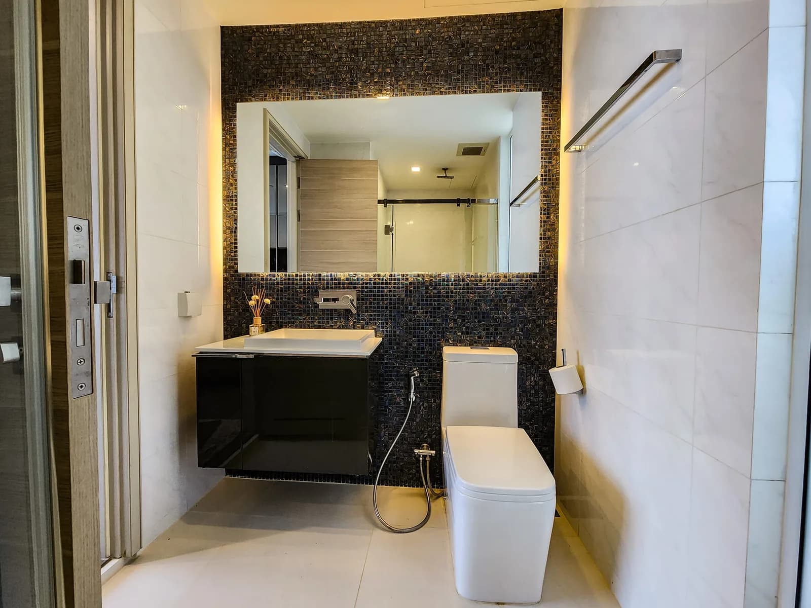 The room Sathorn - TanonPun — photo 12
