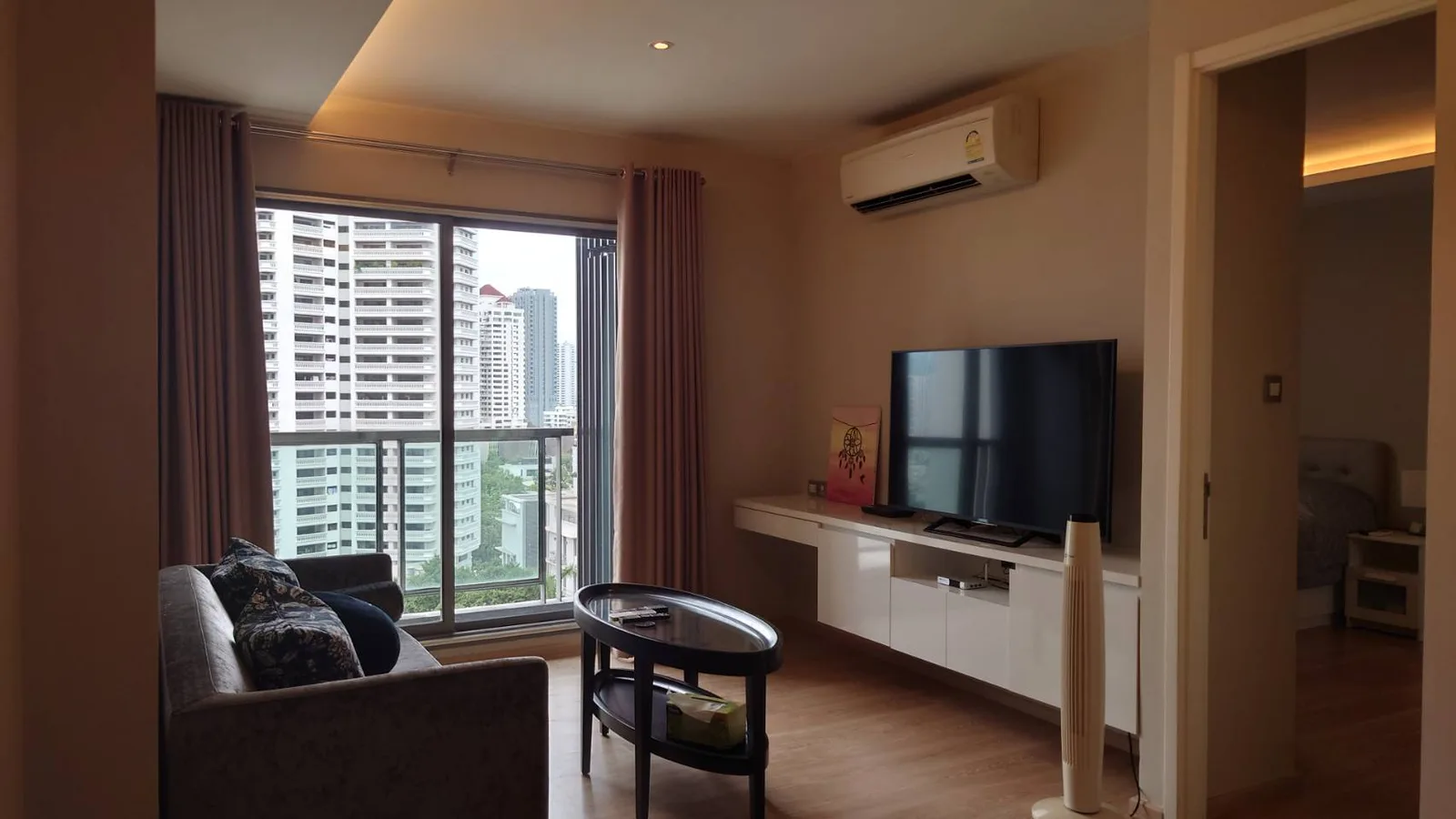 H Sukhumvit 43 — photo 1