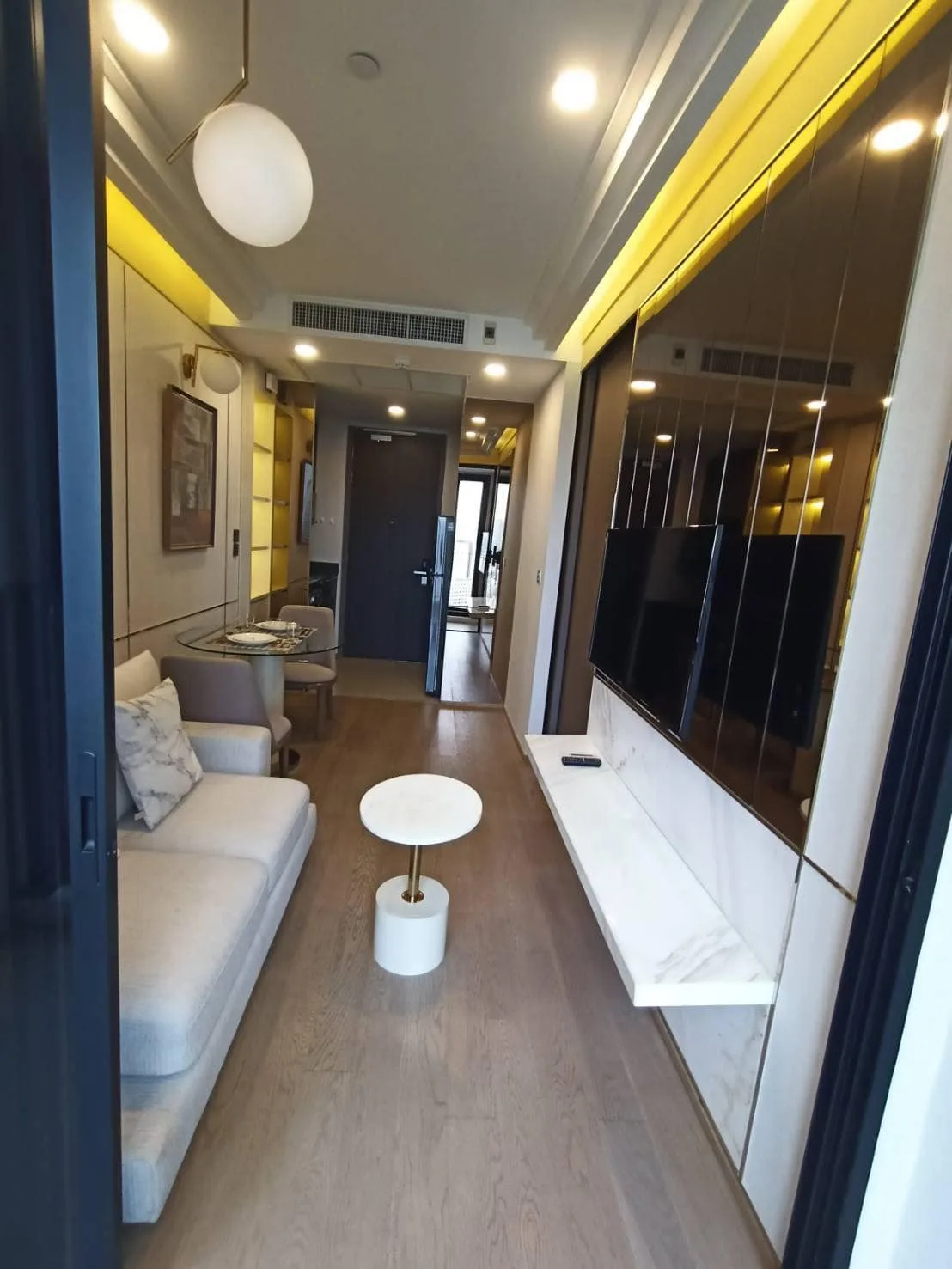 Ashton Chula - Silom — photo 1