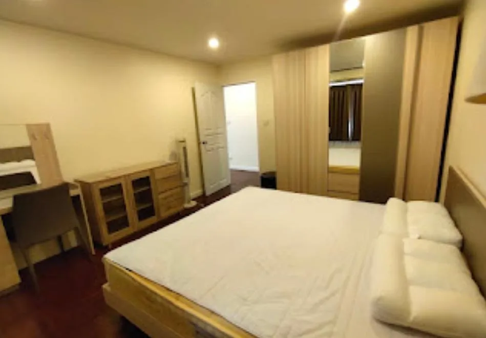 Silom Condominium — photo 9