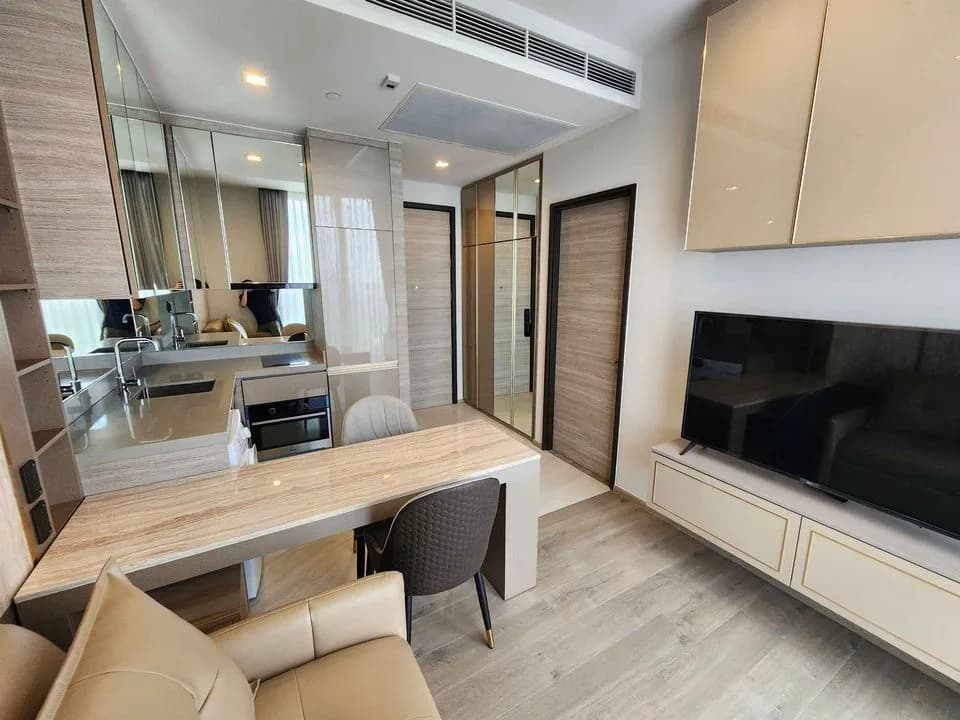 The Crest Park Residences — photo 1