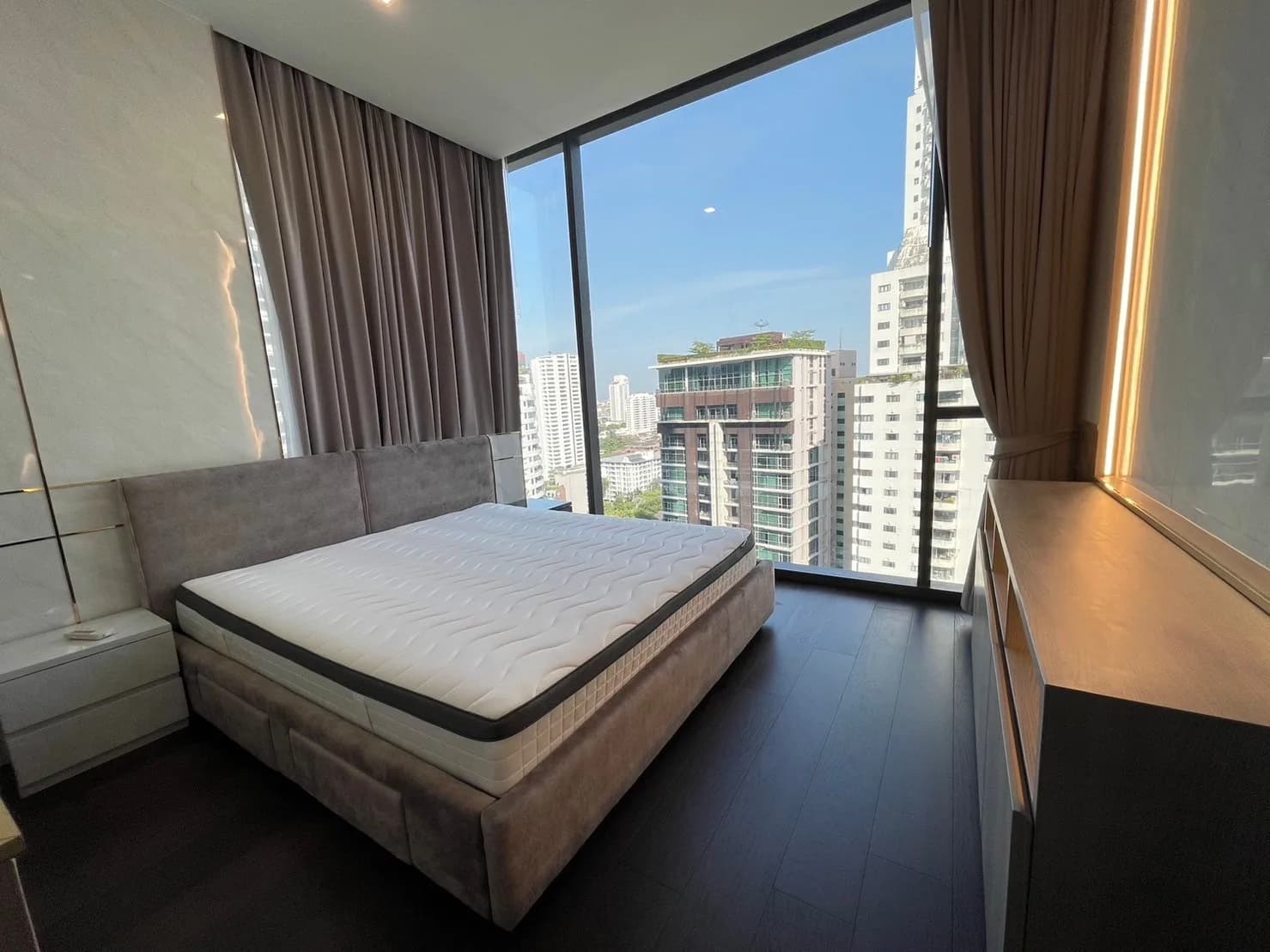 Laviq Sukhumvit 57 — photo 8