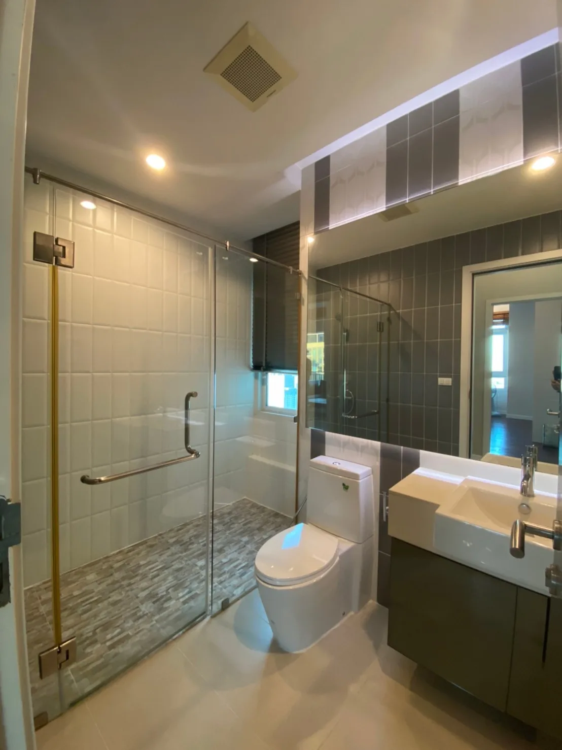 Circle Condominium — photo 15