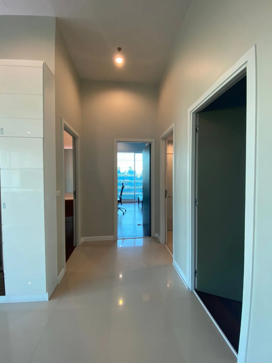 Circle Condominium — photo 5