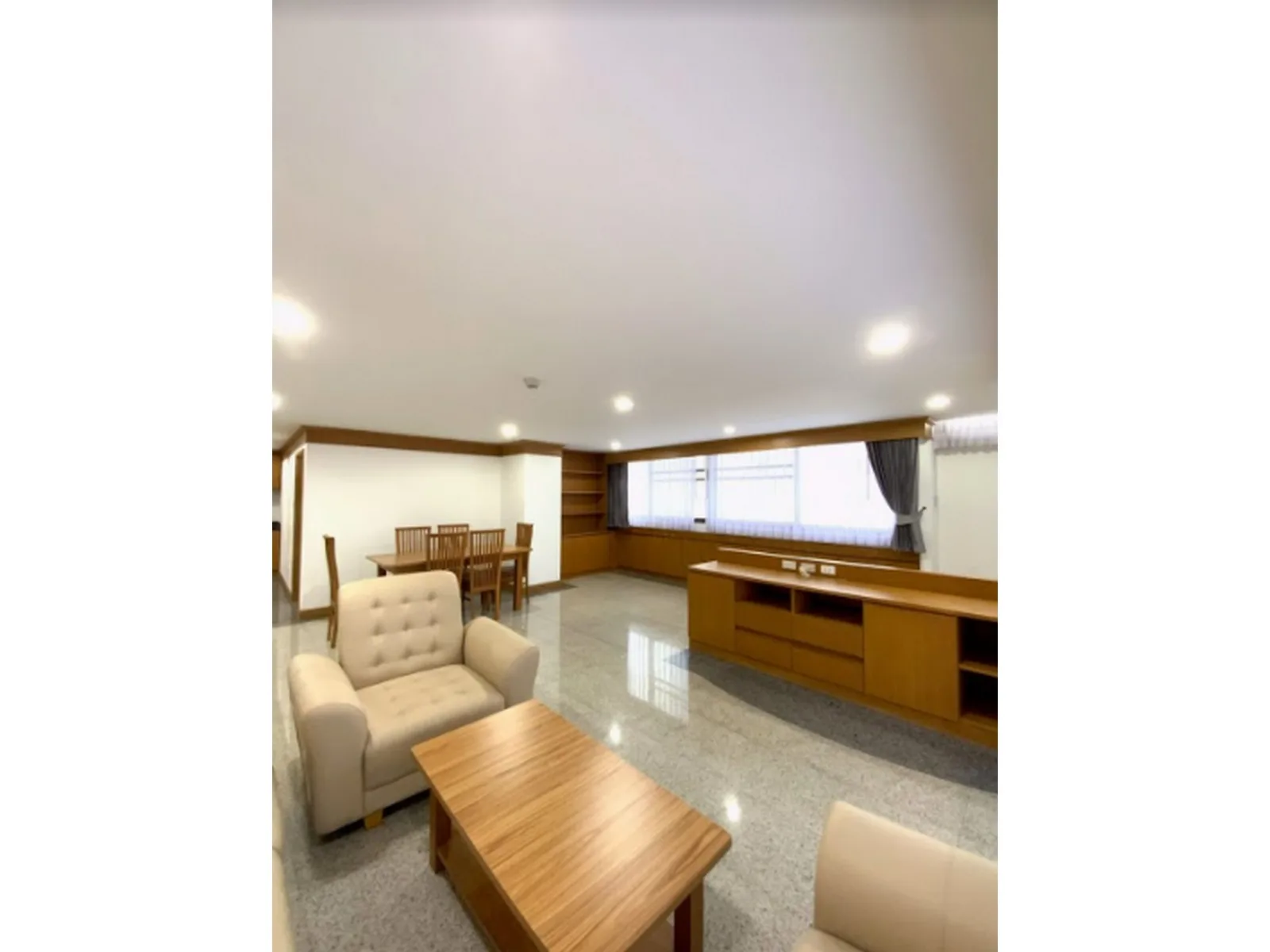 Supalai Place — photo 4