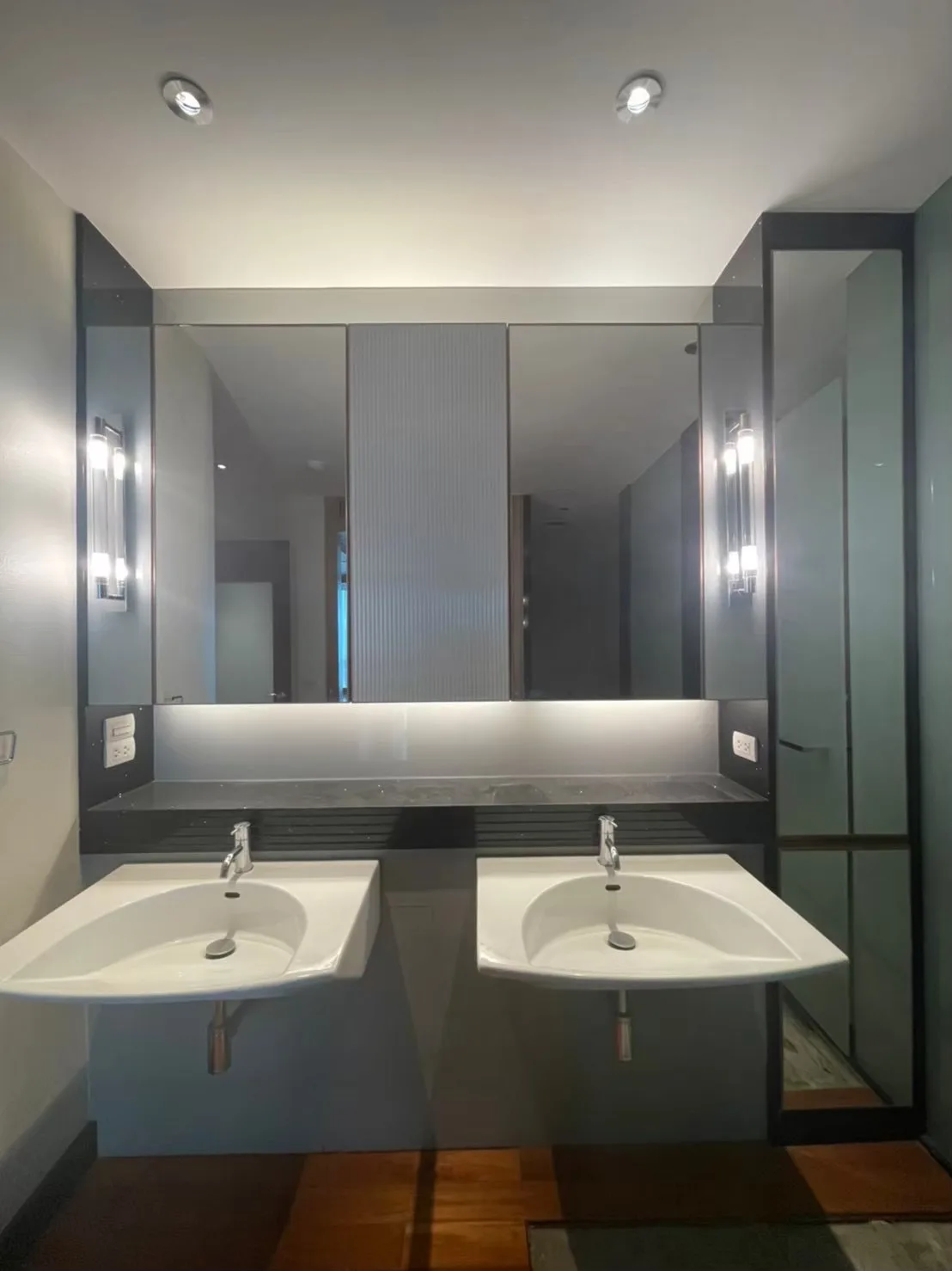 Le Raffine Jambunuda Sukhumvit 31 — photo 11