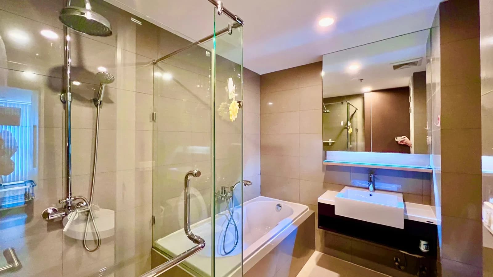 15 Sukhumvit Residences — photo 8