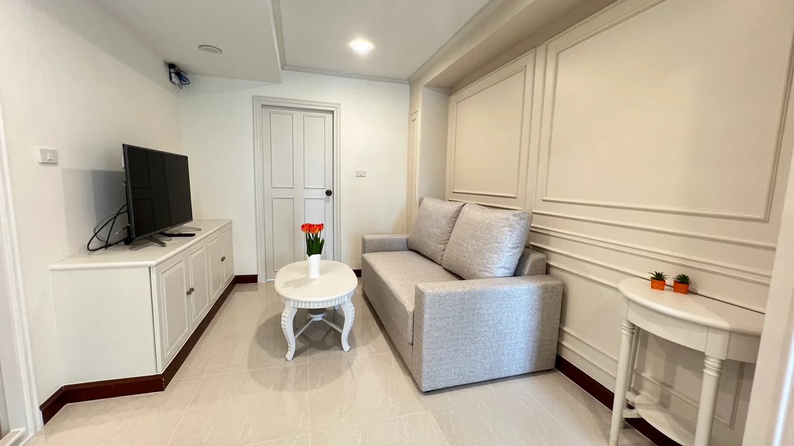 M Tower Apartment — photo 1