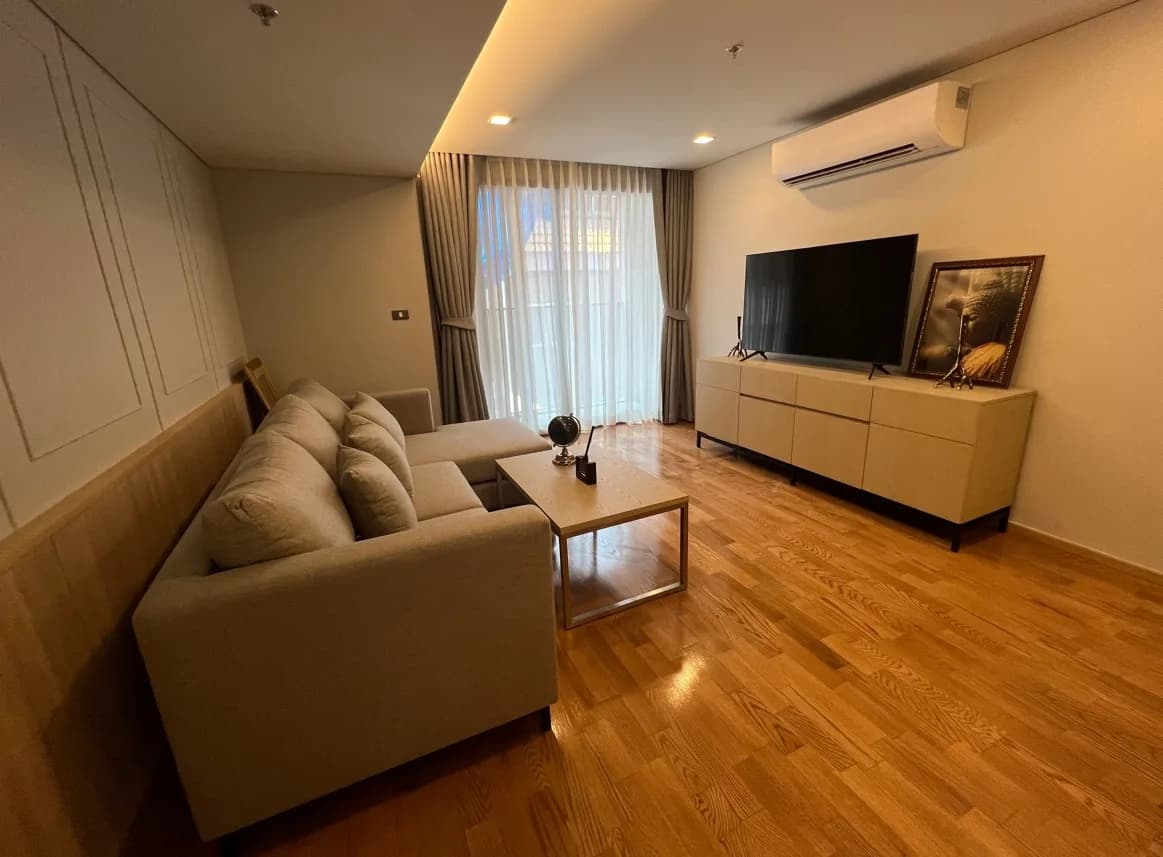 Piya Apartment Sukhumvit 15 — photo 1