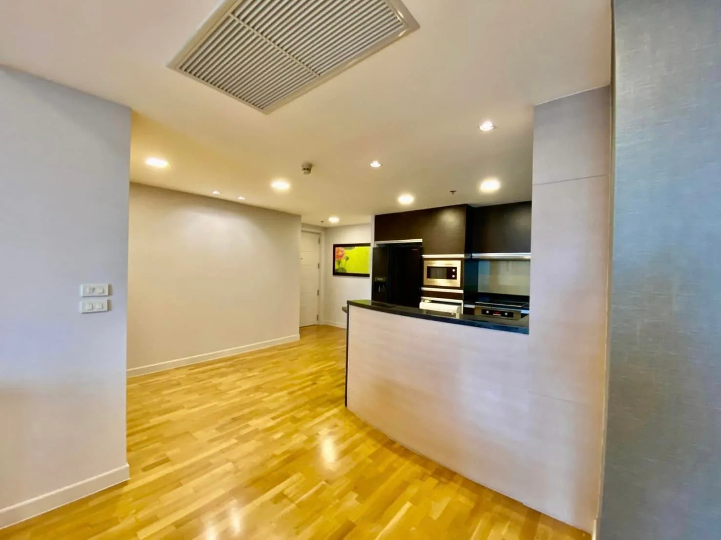 Urbano Absolute Sathon - Taksin — photo 8