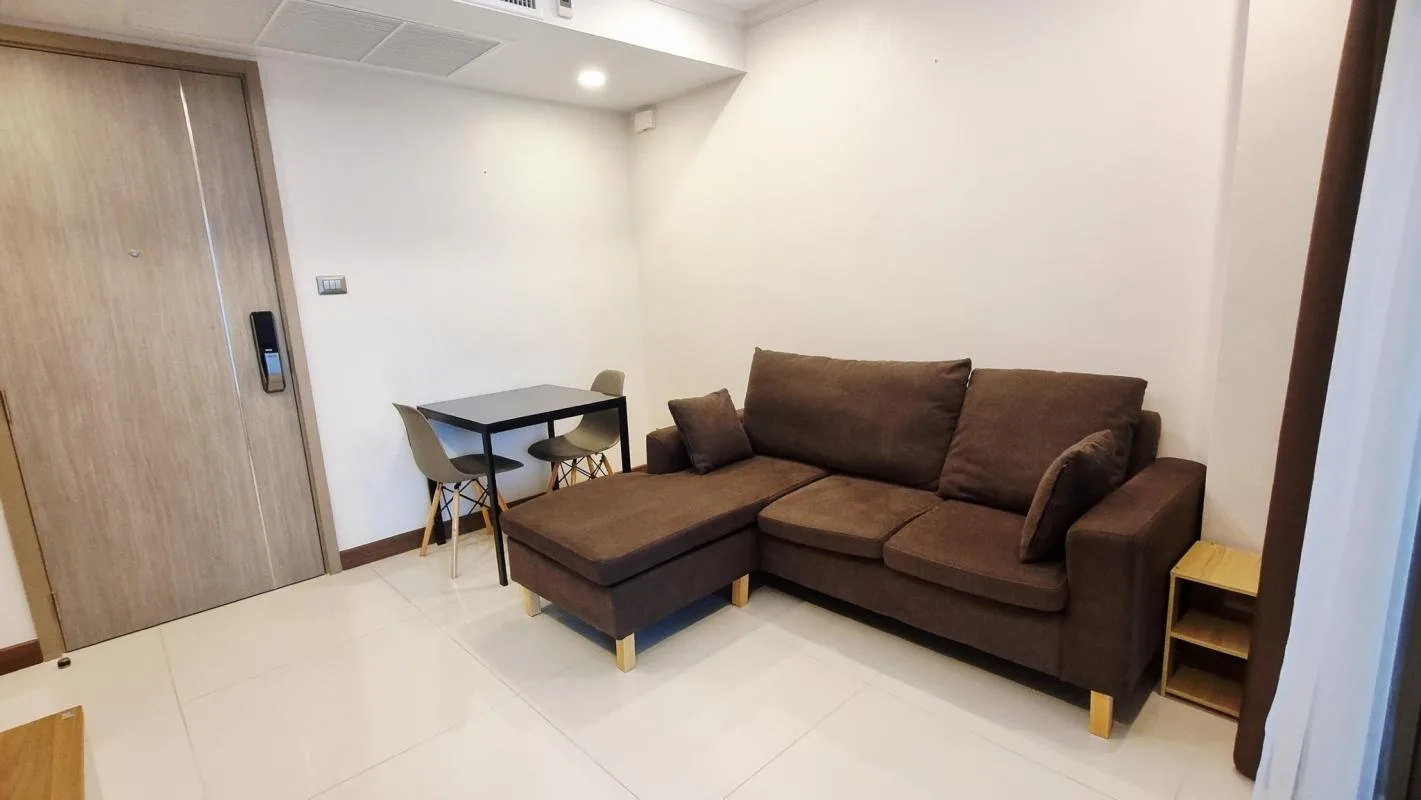 Supalai Oriental Sukhumvit 39 — photo 1