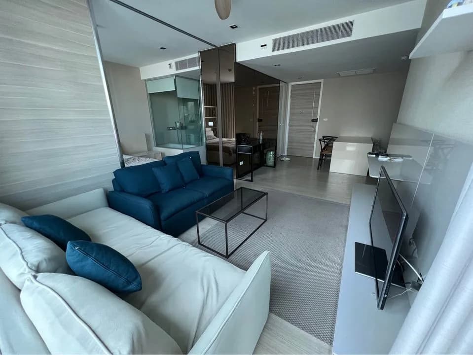 The Room Sukhumvit 21 — photo 2