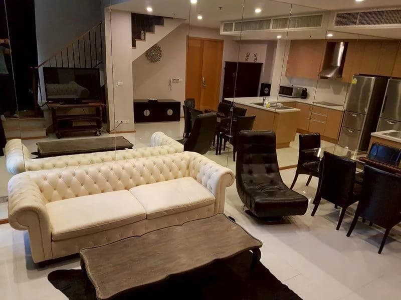 The Emporio Place — photo 1