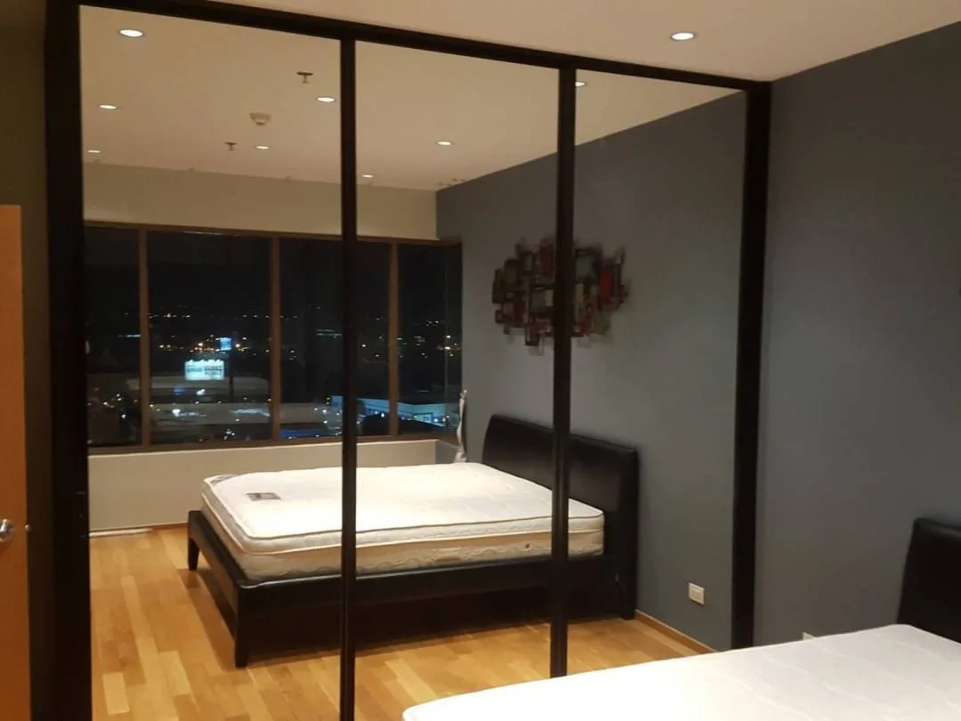 The Emporio Place — photo 8