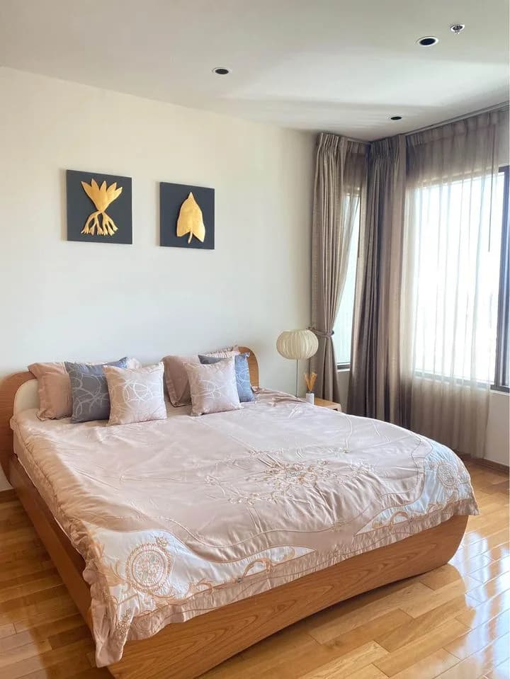 The Emporio Place — photo 7