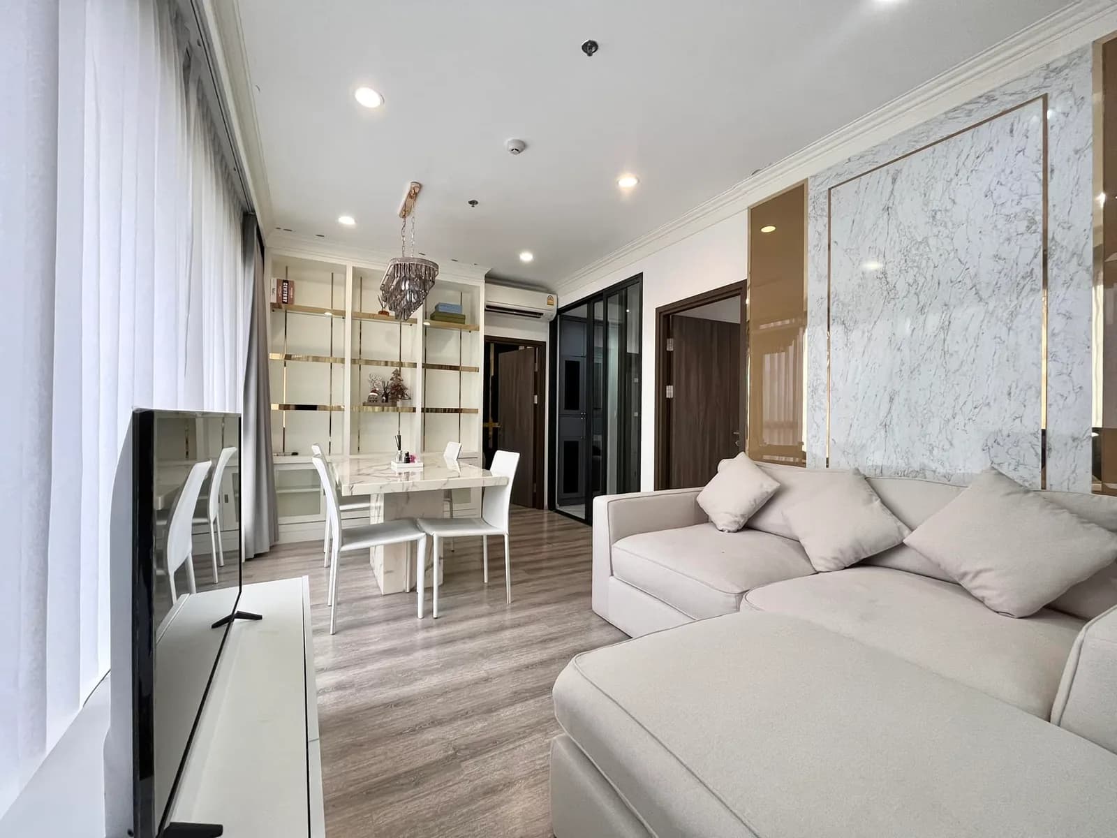 Ideo Mobi Asoke — photo 6