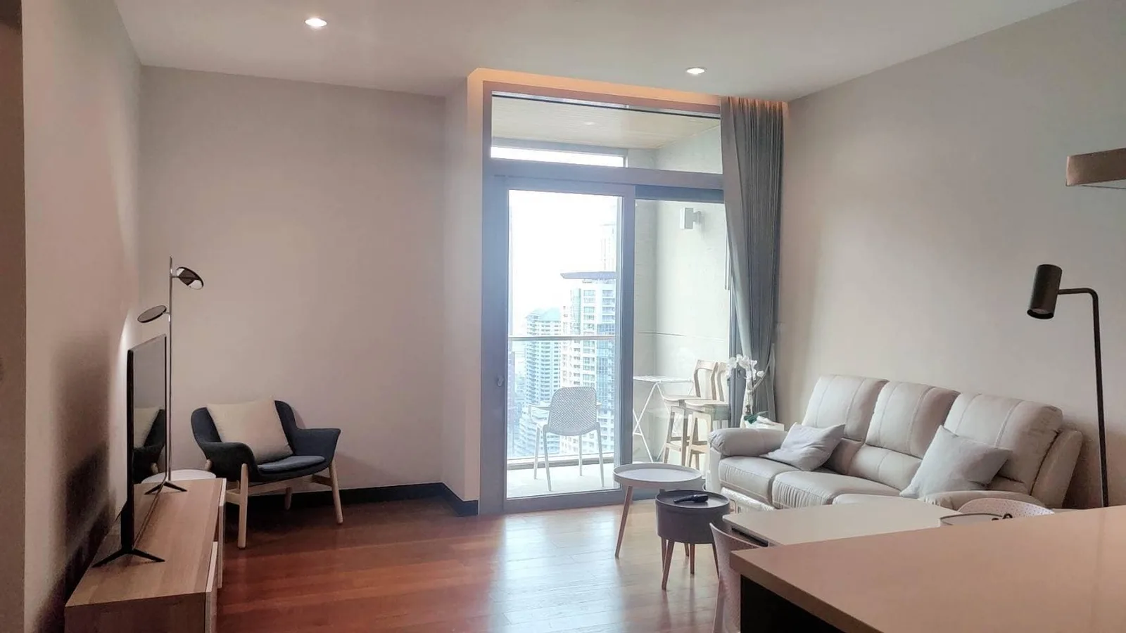 Oriental Residence — photo 1
