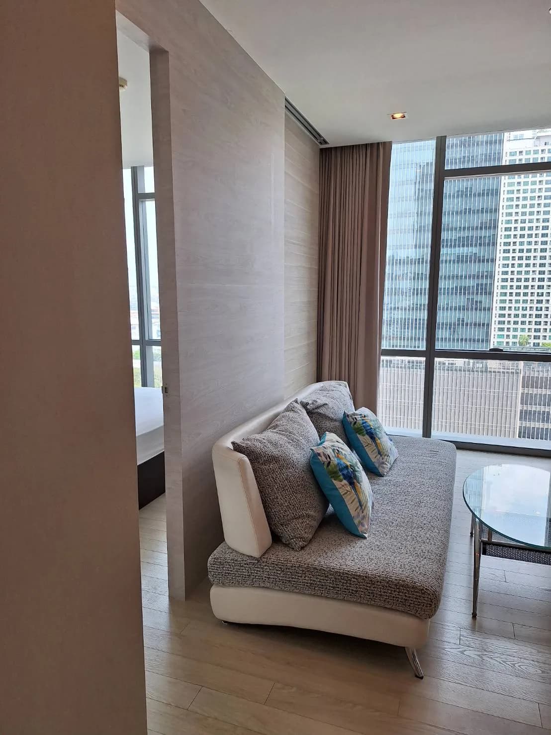The Room Sukhumvit 21 — photo 1