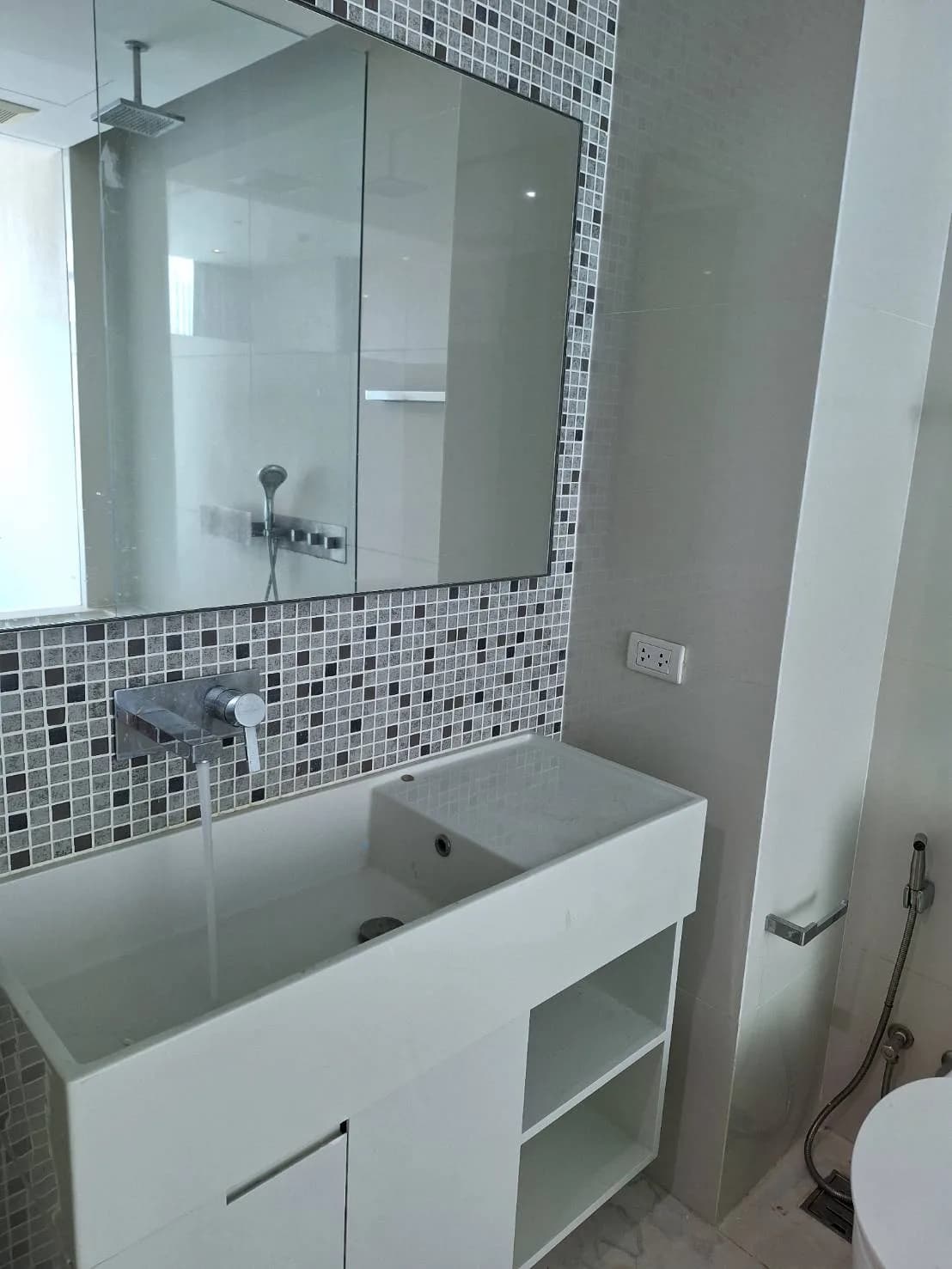 The Room Sukhumvit 21 — photo 10