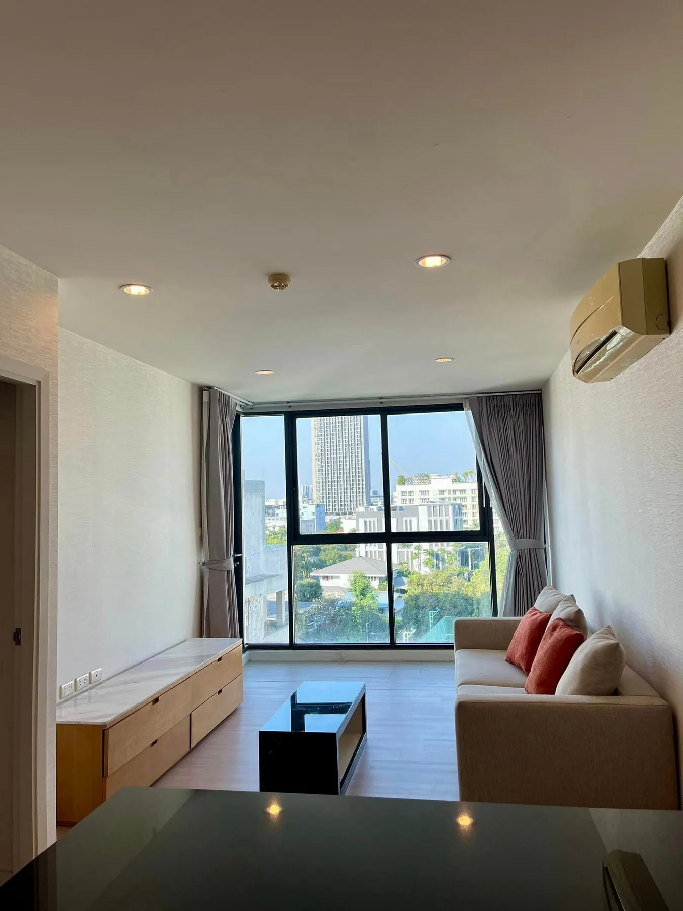D 25 Thonglor — photo 1