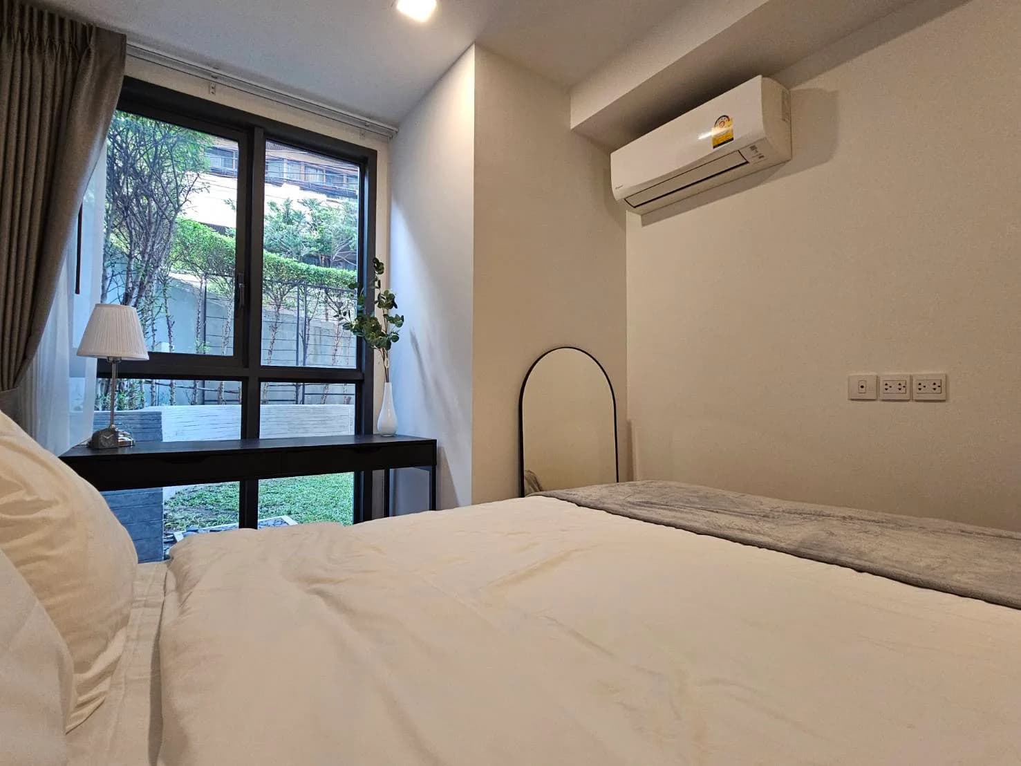 Taka Haus Ekamai 12 — photo 8