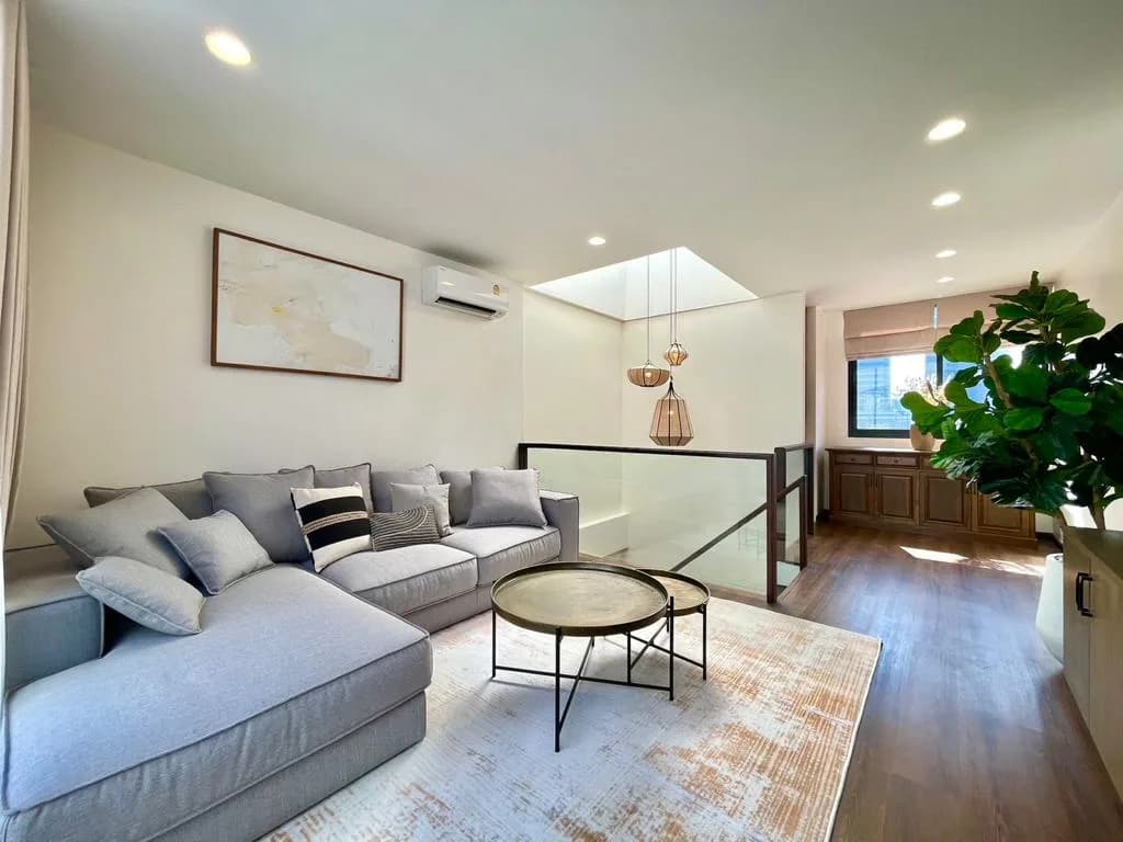 Townhome — photo 3