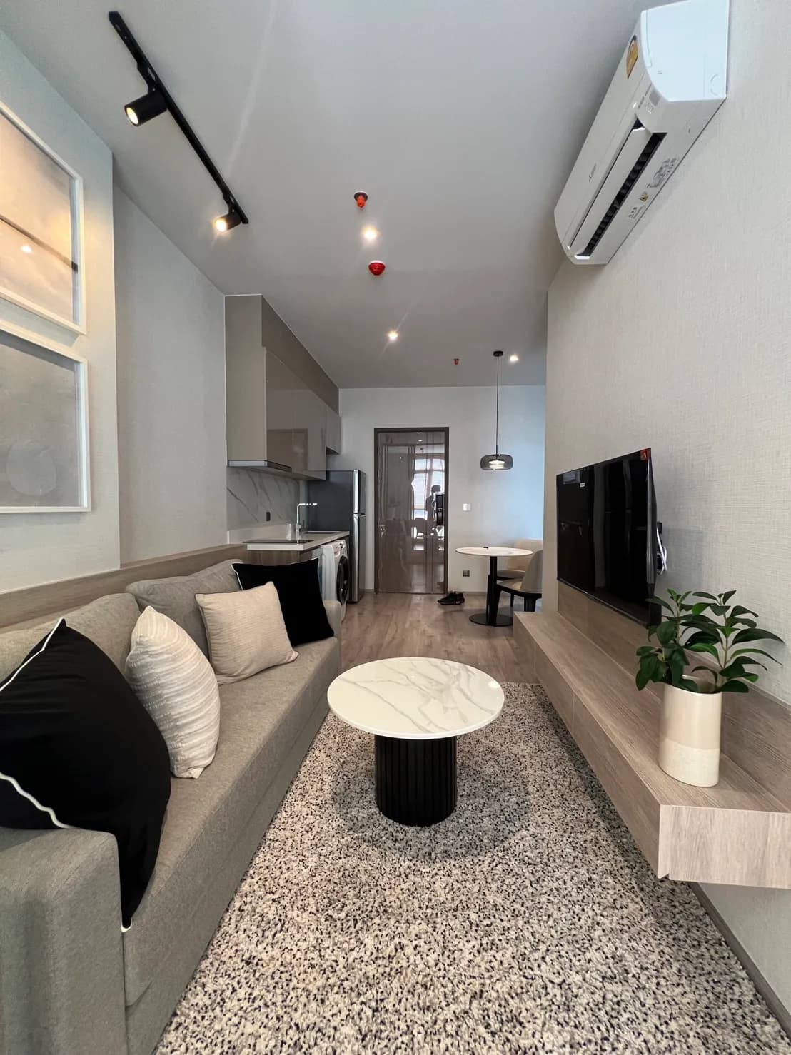 Rhythm Ekkamai Estate — photo 1