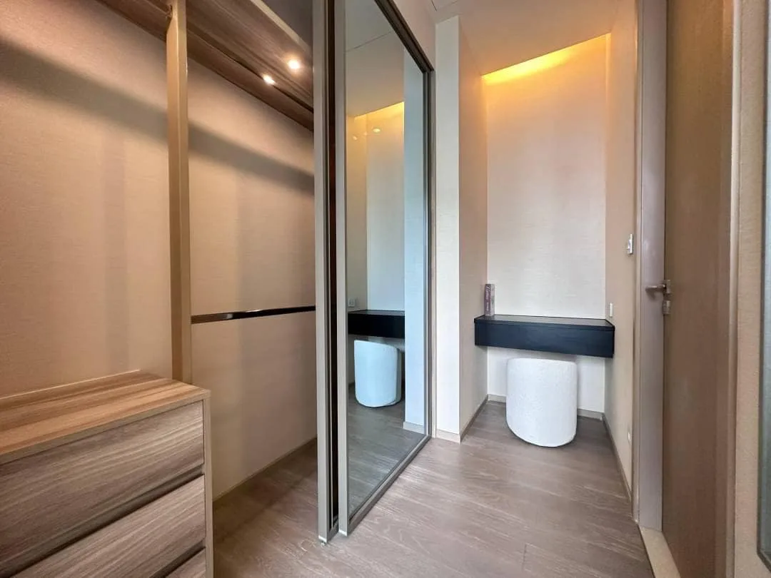 The Esse Asoke — photo 8