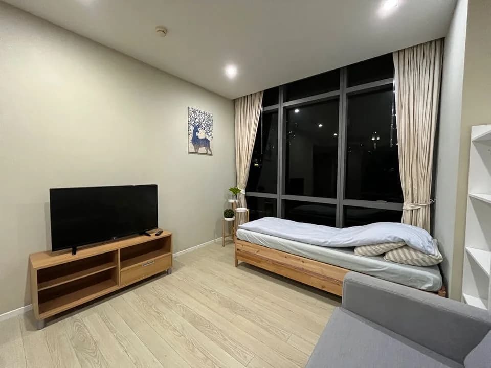 The Room Sukhumvit 21 — photo 1