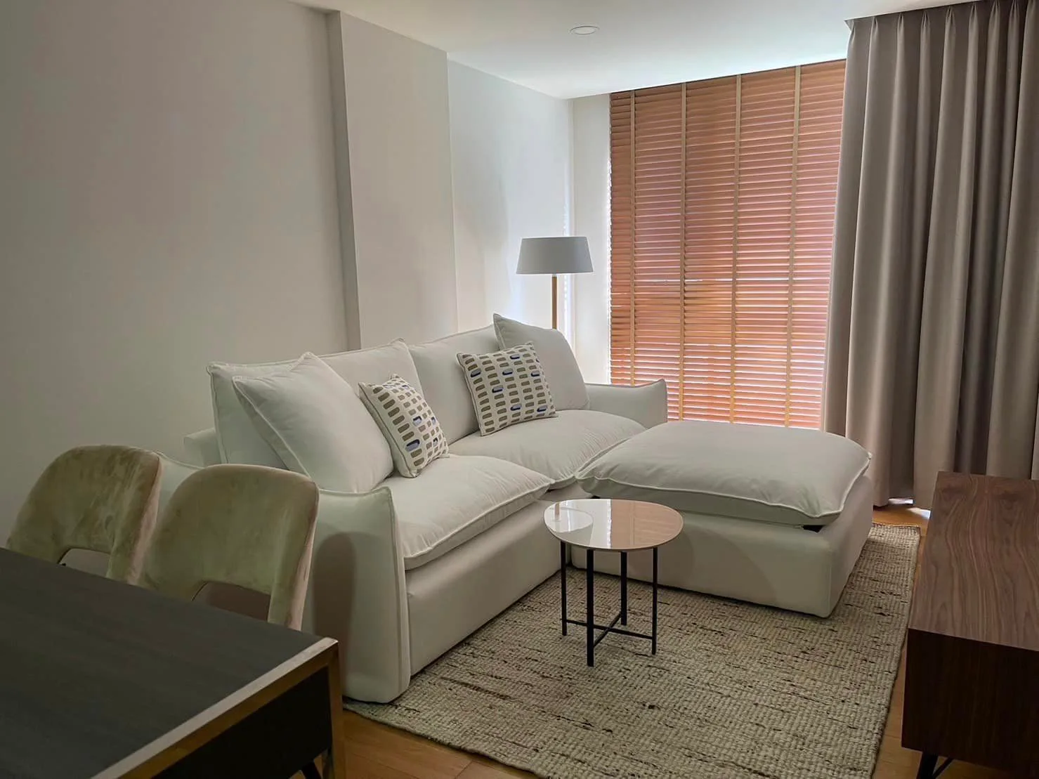 Klass Condo Langsuan — photo 1