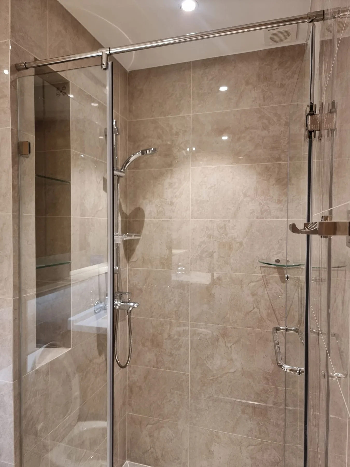 Regal Condo Sathorn-naradhiwas — photo 15