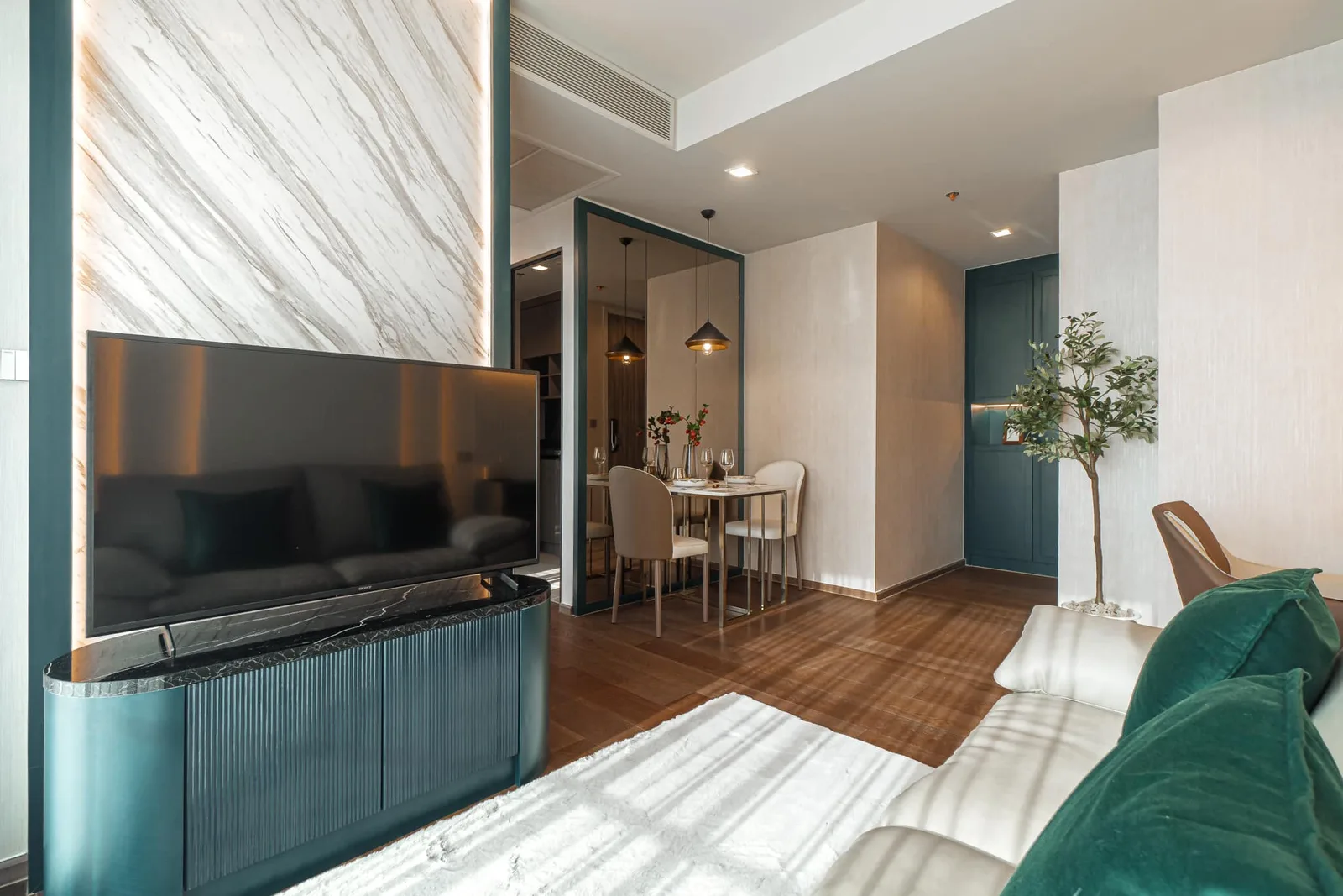 Ideo Q Sukhumvit 36 — photo 1