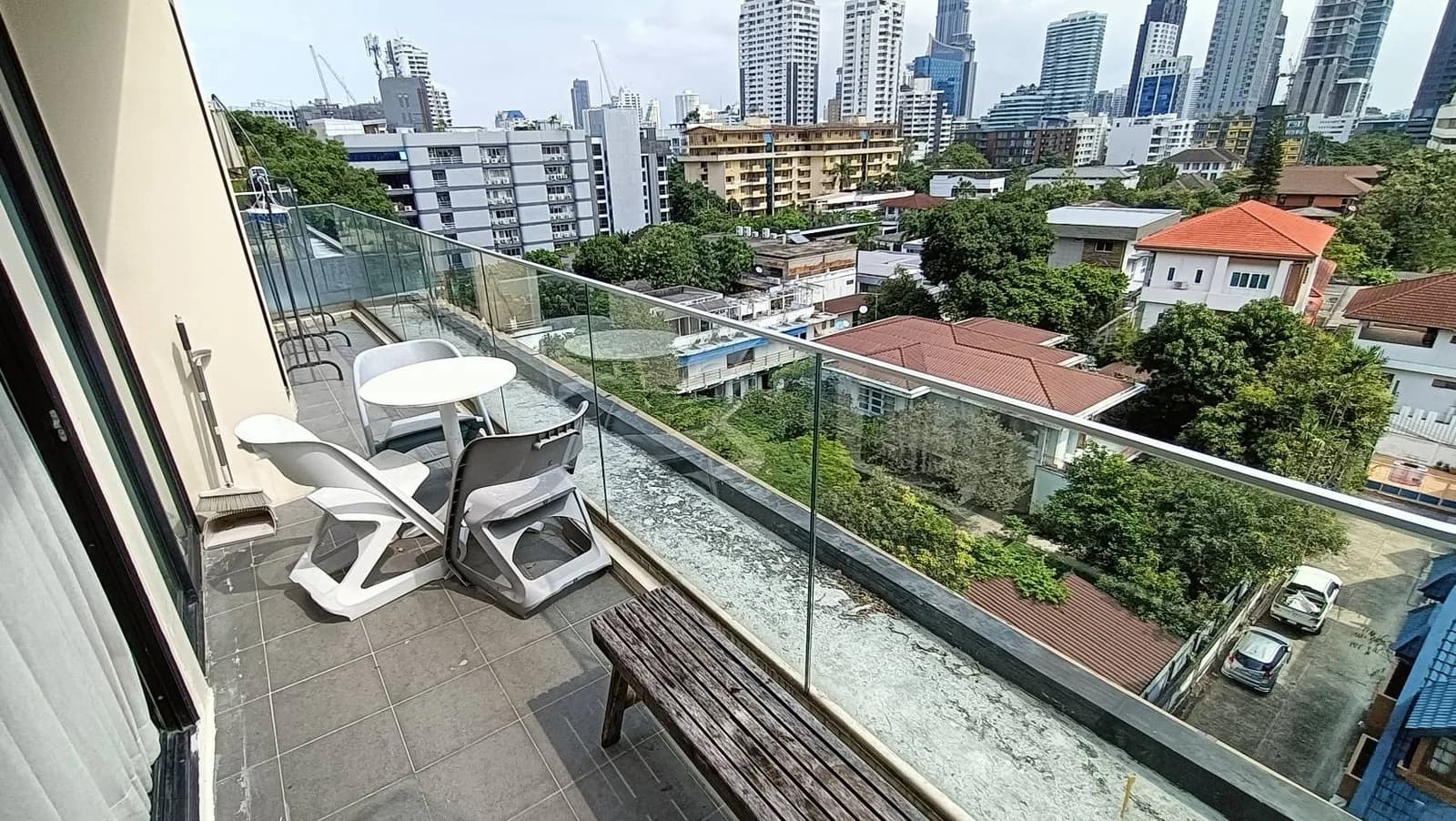 LIV@49 — photo 12