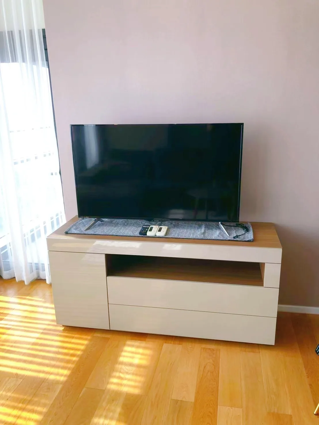 Circle Living Prototype — photo 3