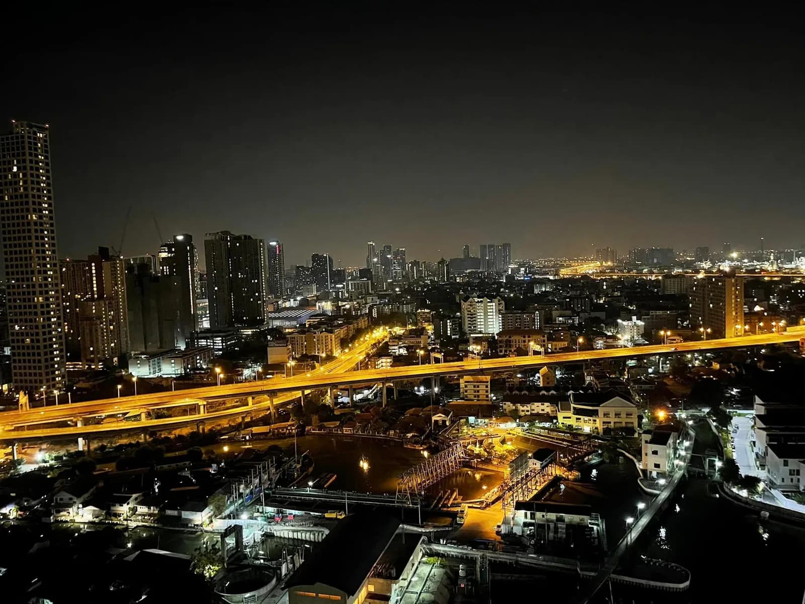 Life Sukhumvit 48 — photo 10
