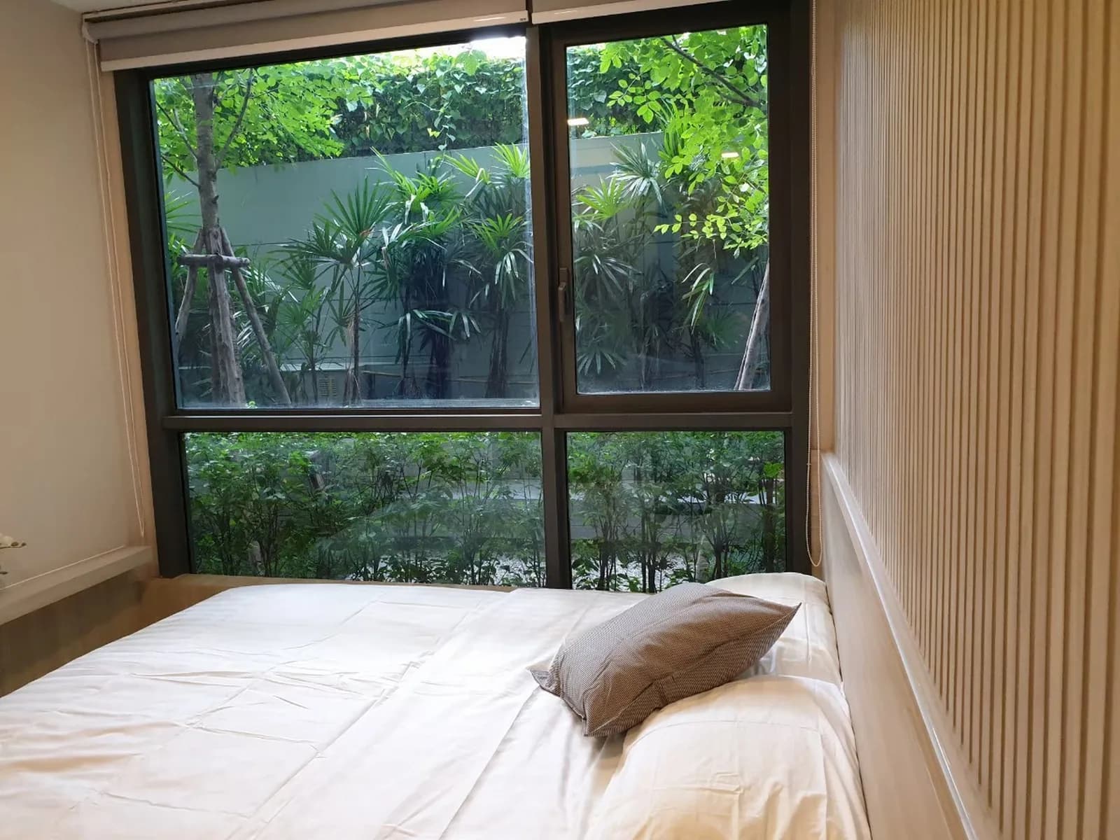 Taka Haus Ekamai 12 — photo 7