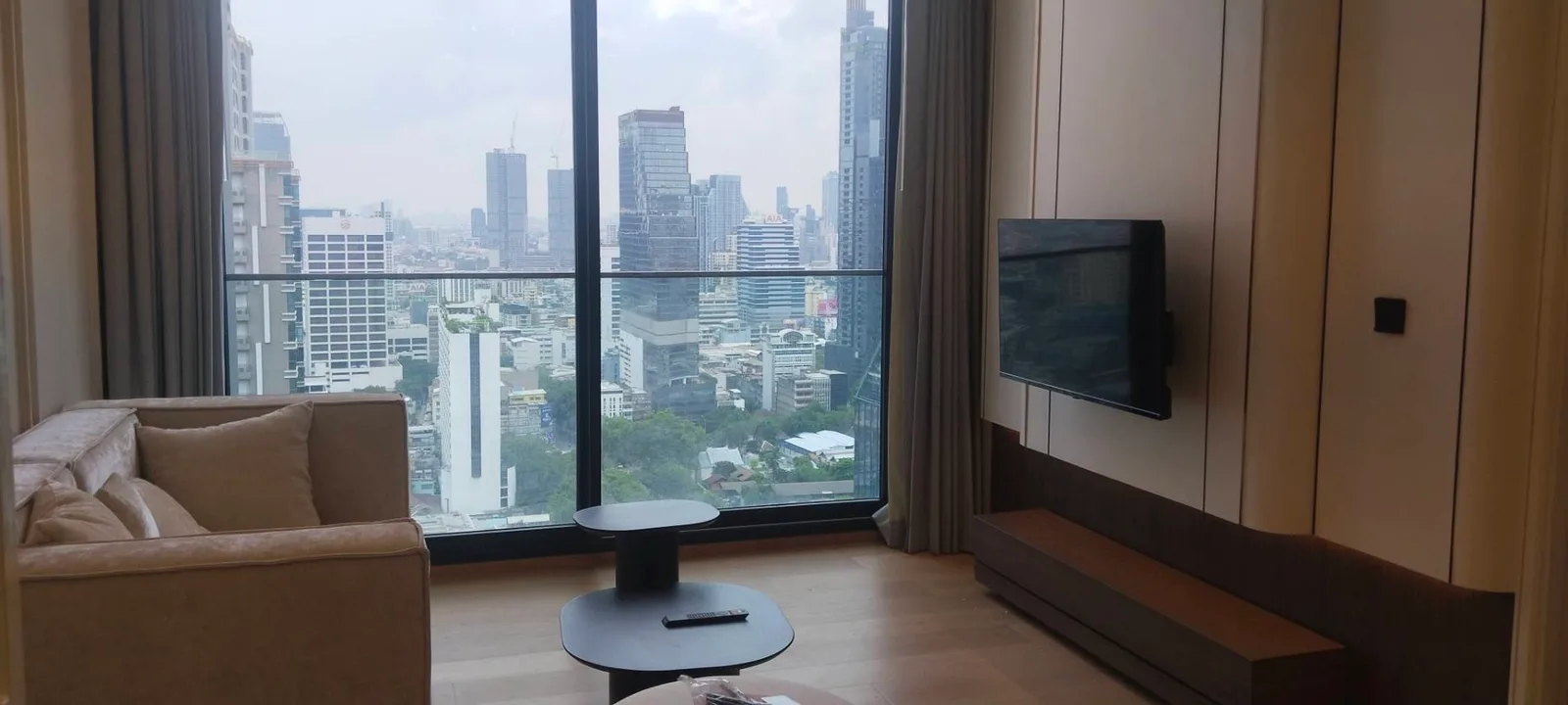 Anil Sathorn 12 — photo 2