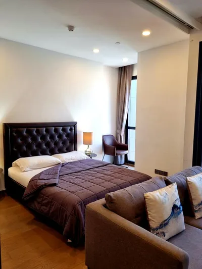Ashton Chula - Silom
