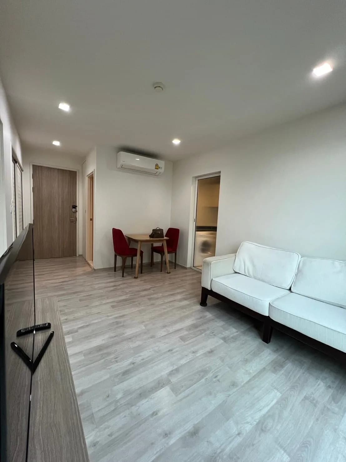 Chambers Cher Ratchada – Ramintra — photo 1