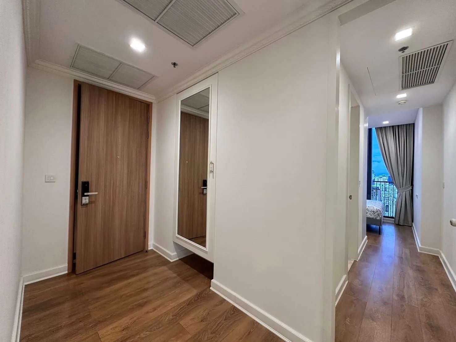 Noble BE 33 — photo 10